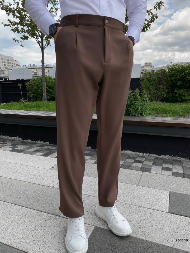 Офисные брюки с поясом отлично сочетаются с олд мани и полуклассическим стилем ❣️